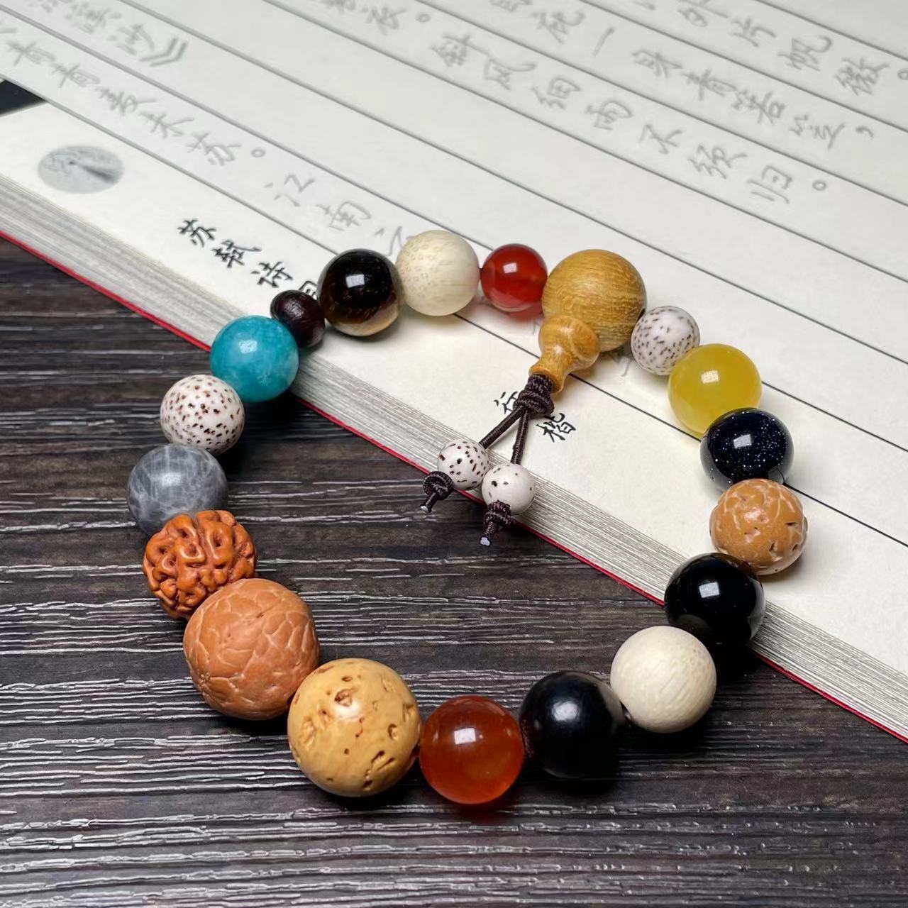 Dobby Bodhi 18 Seeds Bracelet - Great Gift - Oriental craft